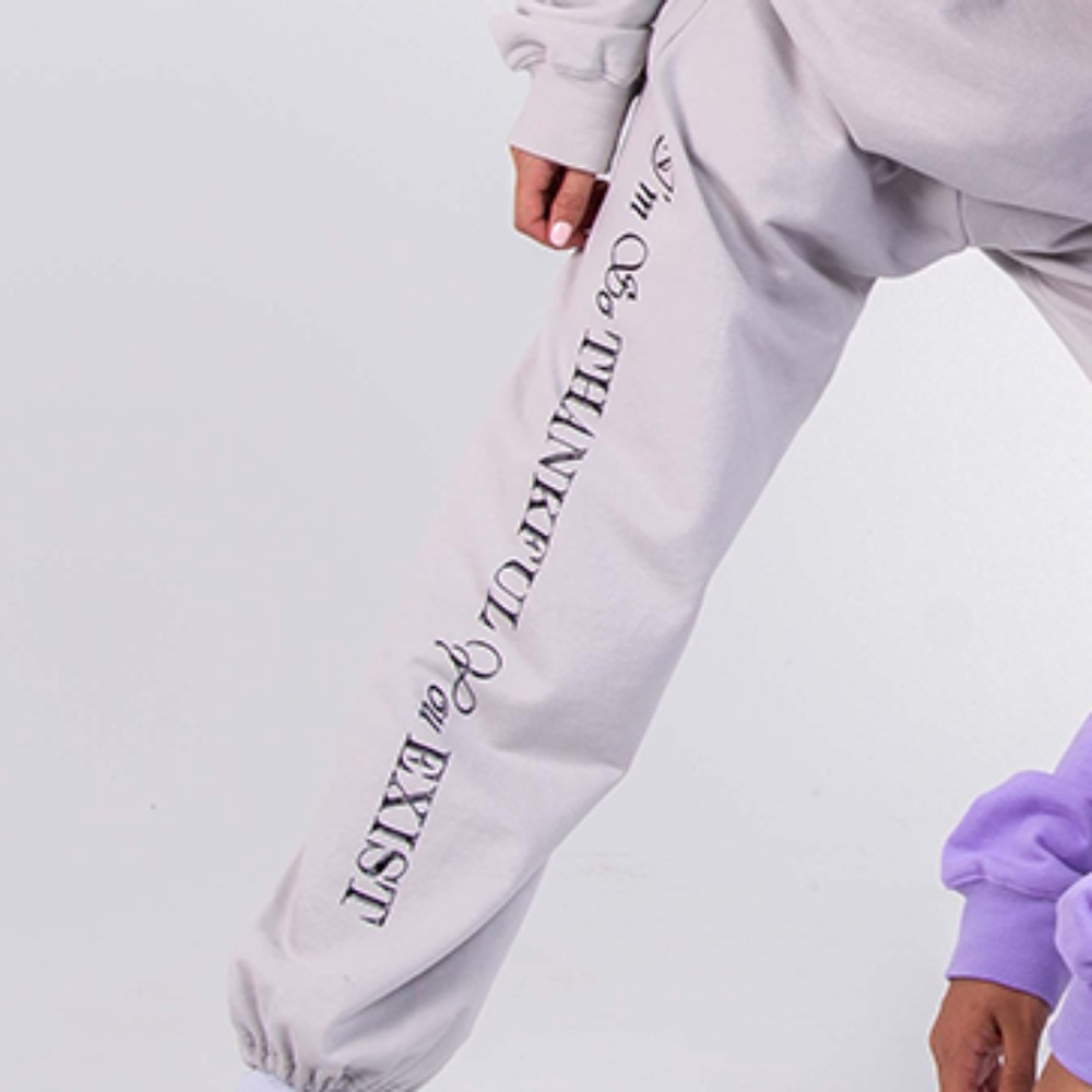 MAYFAIR GROUP SWEAT PANTS NEW w/o tags